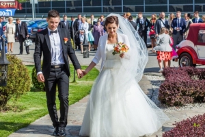 Pani Agnieszka w sukni Hava 3